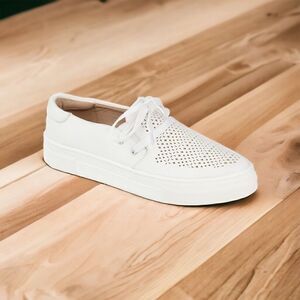 Journee Collection Women's Shantel Sneakerin the Size 9M in White Color